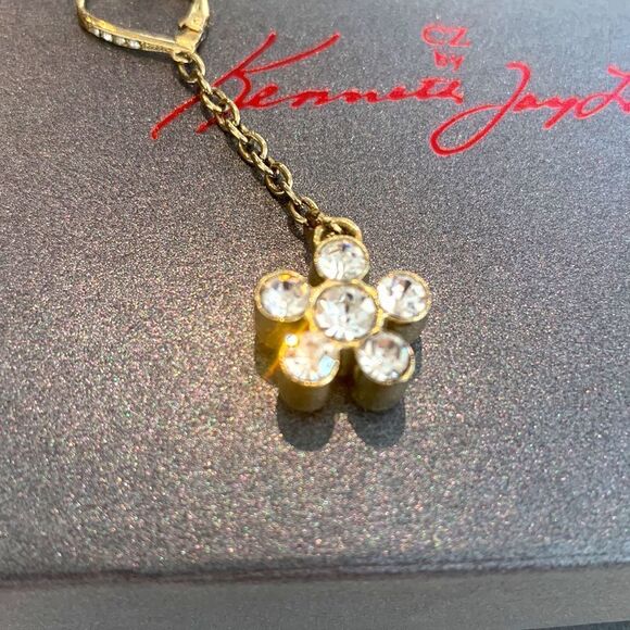 KJL Daisy Dangle Earrings Kenneth Jay Lane - Picture 3 of 5